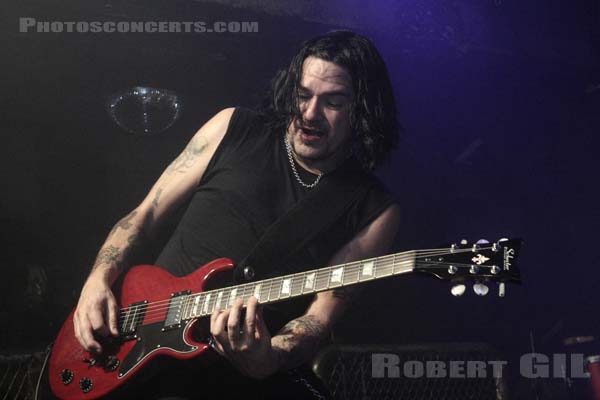 PRONG - 2008-01-10 - PARIS - La Locomotive - 
